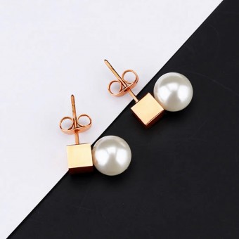 Pure White Pearl Elegant Rose Gold Plated Stud Earrings