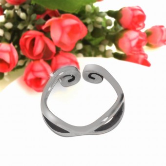 Silver Plated Ring Wavey Statement Ring Band